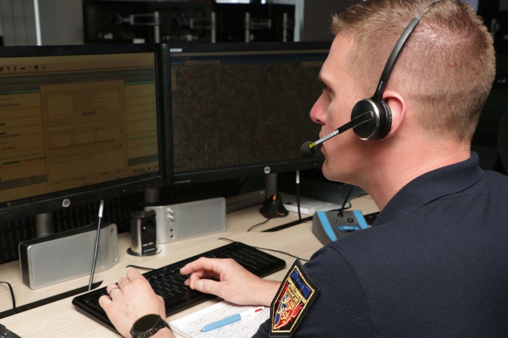 centre de traitement de l'alerte - opérateur