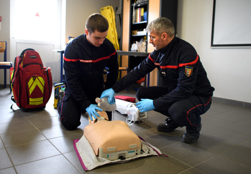 formation secours et soins d'urgence aux personnes dans un centre de secours
