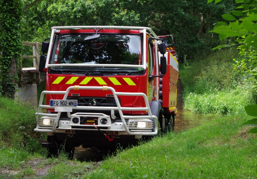 camion citerne feux de forêt