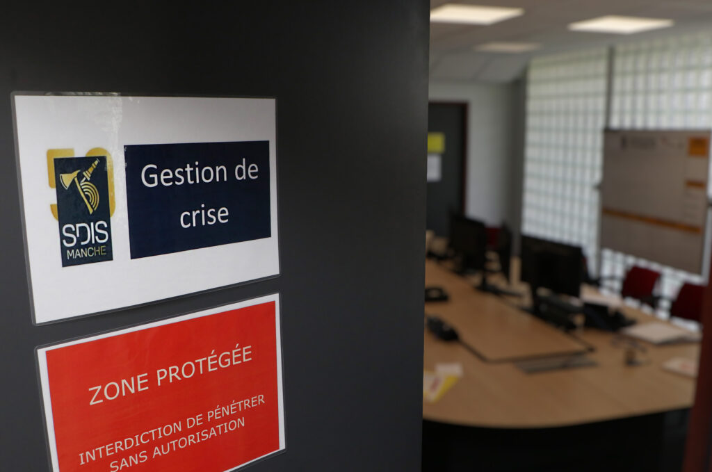 centre de traitement de l'alerte, salle de gestion de crise