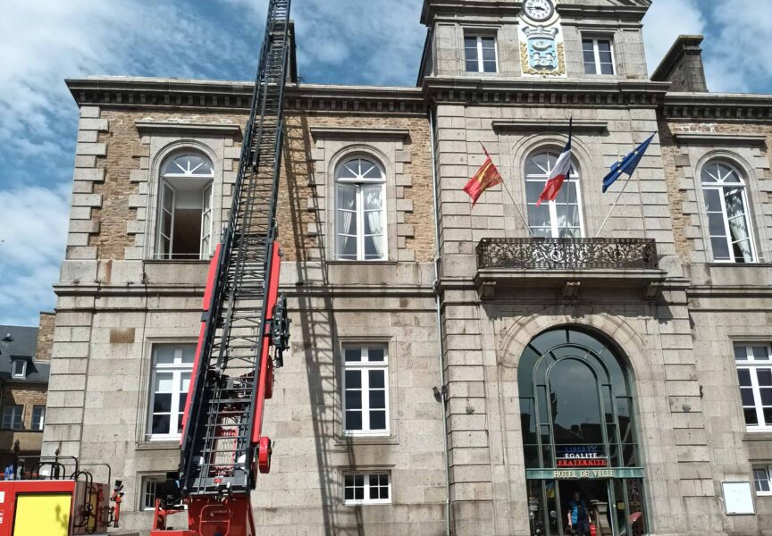 Exercice du Plan de Sauvegarde des Biens Culturels à la bibliothèque patrimoniale d'Avranches