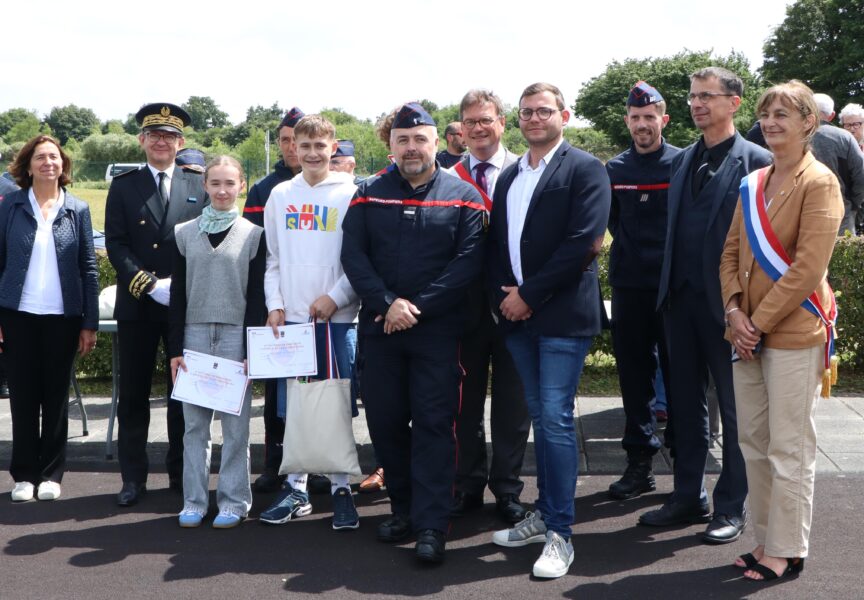 Cérémonie de remise des chasubles et des diplômes aux cadets de la sécurité