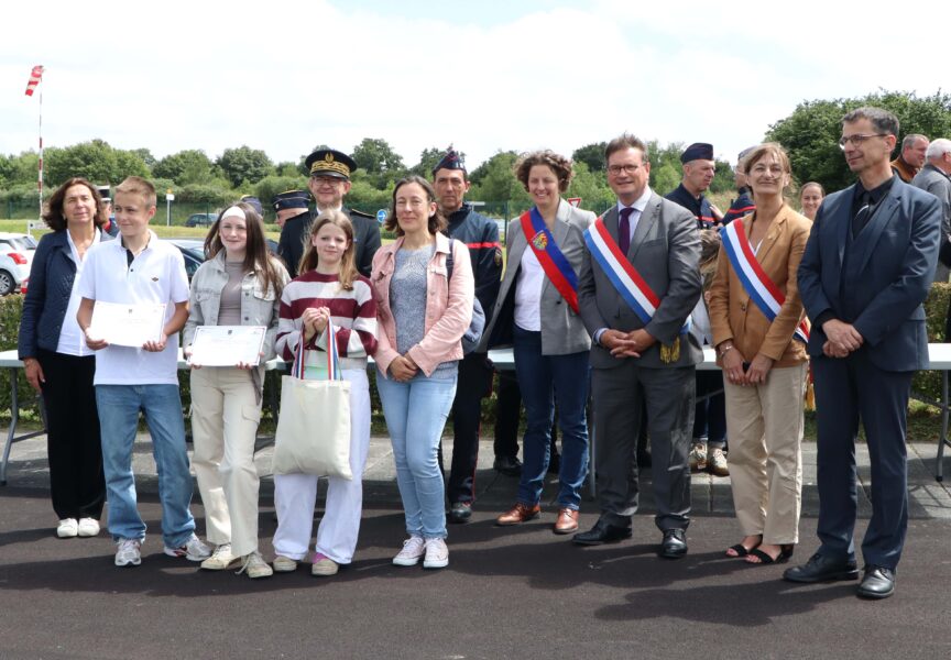 Cérémonie de remise des chasubles et des diplômes aux cadets de la sécurité