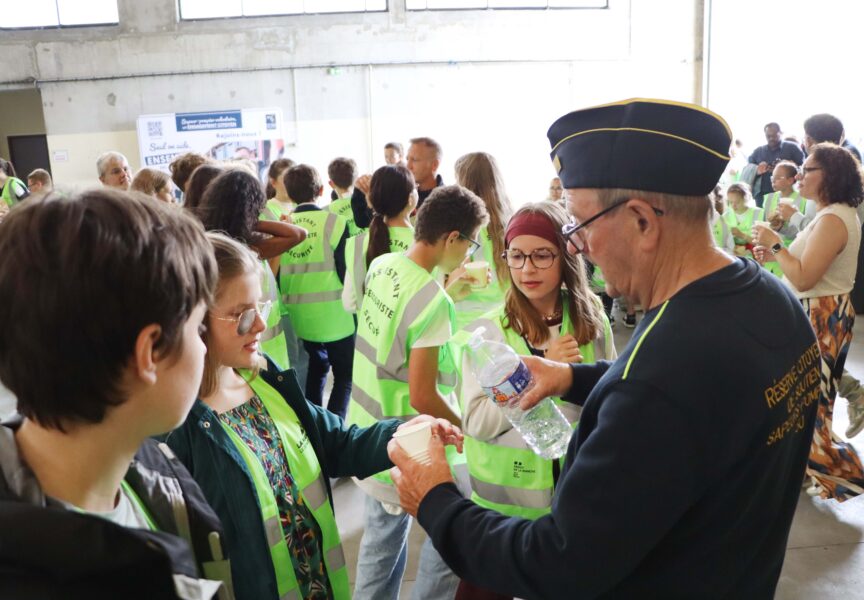 Cérémonie de remise des chasubles et des diplômes aux cadets de la sécurité