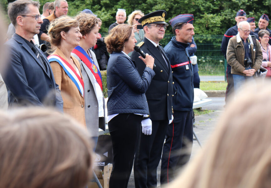 Cérémonie de remise des chasubles et des diplômes aux cadets de la sécurité