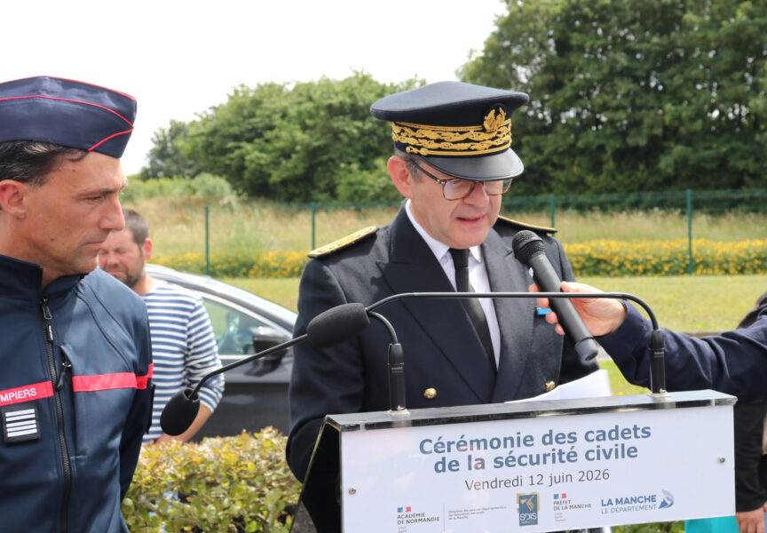 Cérémonie de remise des chasubles et des diplômes aux cadets de la sécurité
