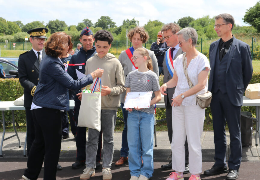 Cérémonie de remise des chasubles et des diplômes aux cadets de la sécurité