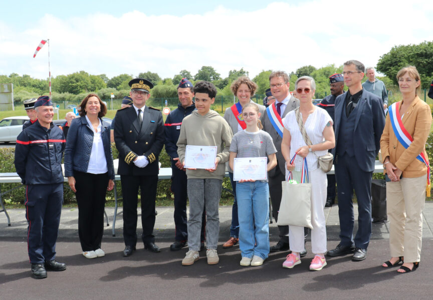 Cérémonie de remise des chasubles et des diplômes aux cadets de la sécurité